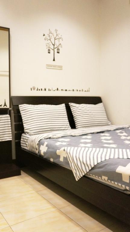 Wake Up Hostel กรุงเทพมหานคร ภายนอก รูปภาพ