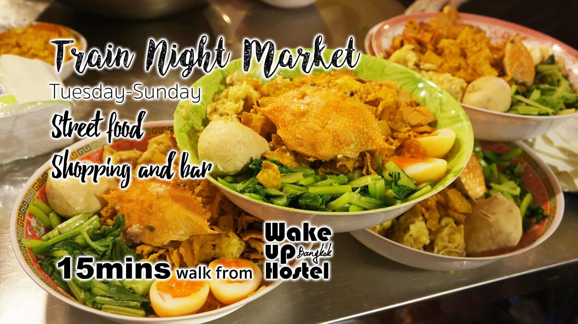Wake Up Hostel กรุงเทพมหานคร ภายนอก รูปภาพ